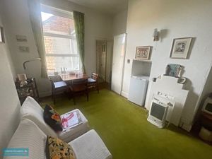 Dining Room- click for photo gallery